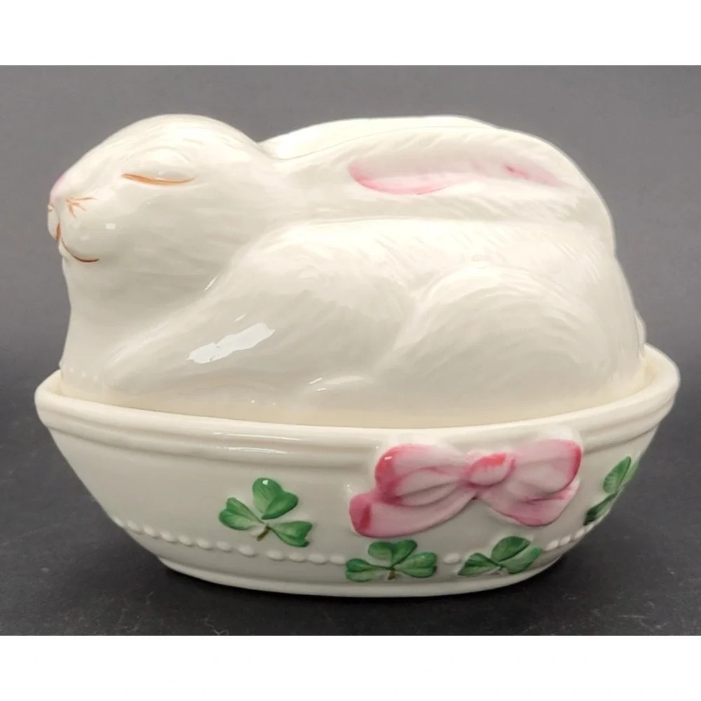 Belleek Ireland Bunny Covered Trinket Box Shamrock Porcelain Rabbit Dish